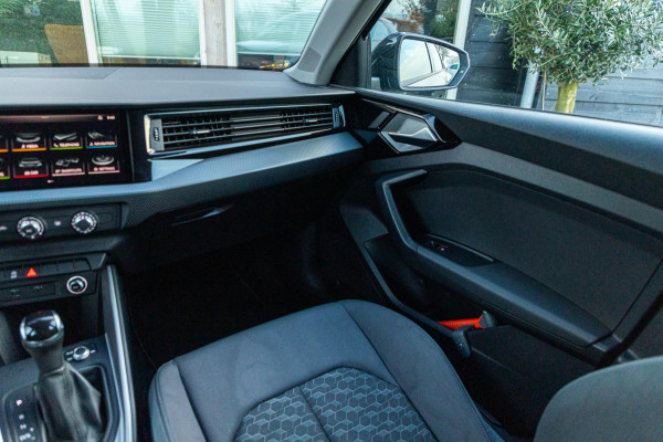 Audi A1 Sportback 30 TFSI Advanced Automaat I Rijbaanherkenning I Cruise I Airco I Parkeersensoren V+A I NL Auto I NAP