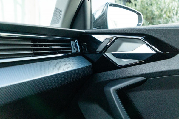 Audi A1 Sportback 30 TFSI Advanced Automaat I Rijbaanherkenning I Cruise I Airco I Parkeersensoren V+A I NL Auto I NAP