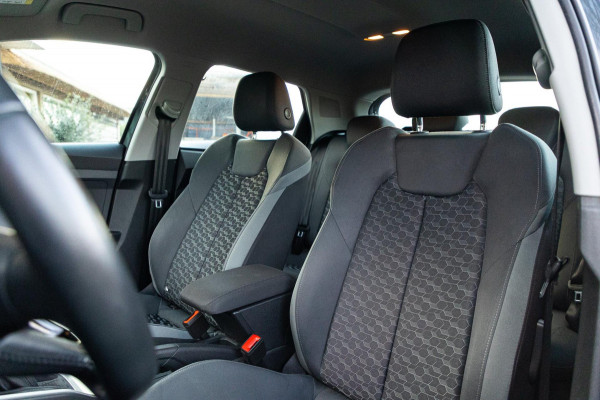 Audi A1 Sportback 30 TFSI Advanced Automaat I Rijbaanherkenning I Cruise I Airco I Parkeersensoren V+A I NL Auto I NAP