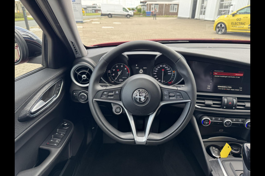 Alfa Romeo Giulia 2.0T 200pk | Trekhaak | 1.600kg Trekgewicht | Navigatie
