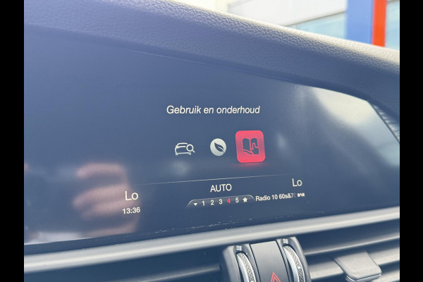 Alfa Romeo Giulia 2.0T 200pk | Trekhaak | 1.600kg Trekgewicht | Navigatie
