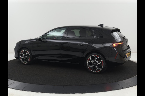 Opel Astra 1.6 Hybrid GS Line | SOH 93,3% | Head-Up | Leder | 360 Camera | Massage | Adaptive cruise | Stoelventilatie | 18'' velgen | Carplay | Navigatie | Full LED | Keyless | Climate control | PHEV | Plug In