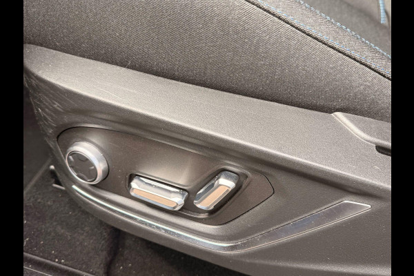 Lynk & Co 01 1.5 261pk Adaptieve Cruise | Elektrische Achterklep | Stoelverwarming | Elektrisch verstelbare Voorstoel