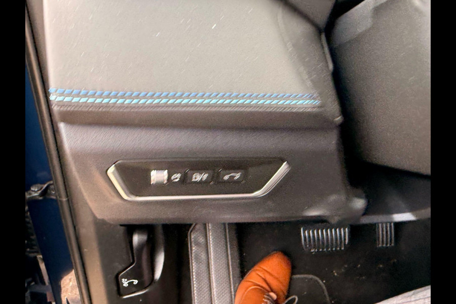Lynk & Co 01 1.5 261pk Adaptieve Cruise | Elektrische Achterklep | Stoelverwarming | Elektrisch verstelbare Voorstoel