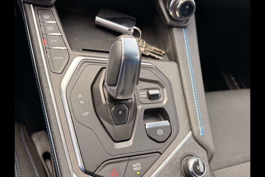 Lynk & Co 01 1.5 261pk Adaptieve Cruise | Elektrische Achterklep | Stoelverwarming | Elektrisch verstelbare Voorstoel