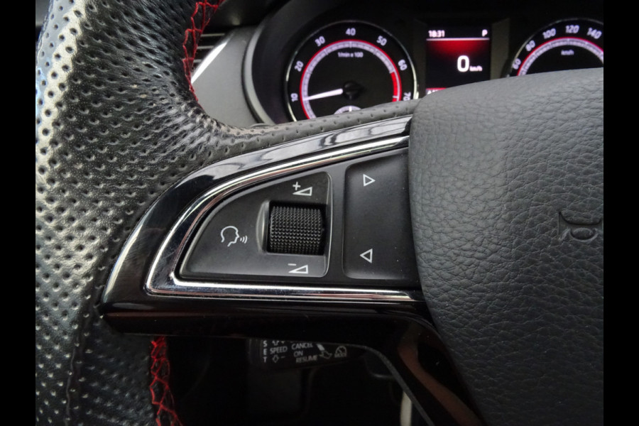 Škoda Octavia Combi 2.0 TSI RS 245 Business * 230 PK * VRS * PANORAMADAK !!