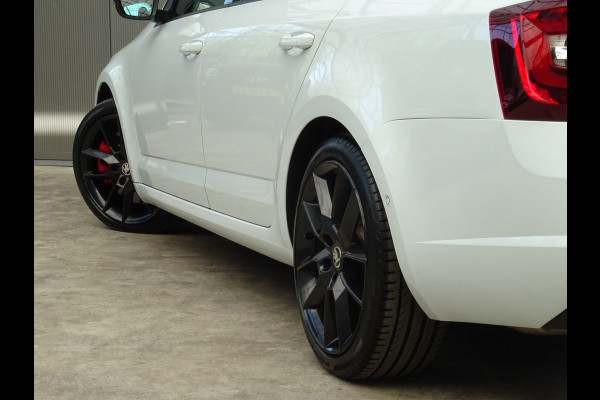 Škoda Octavia Combi 2.0 TSI RS 245 Business * 230 PK * VRS * PANORAMADAK !!