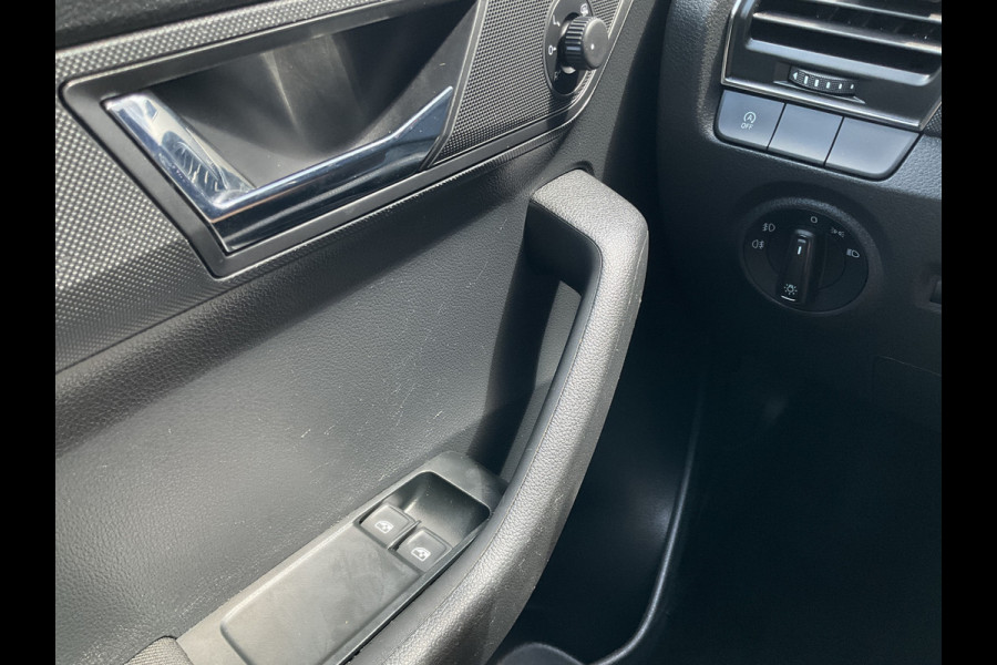 Škoda Fabia Combi 1.0 TSI Style 1Eig DAB Carplay Stoelverw. Black metal