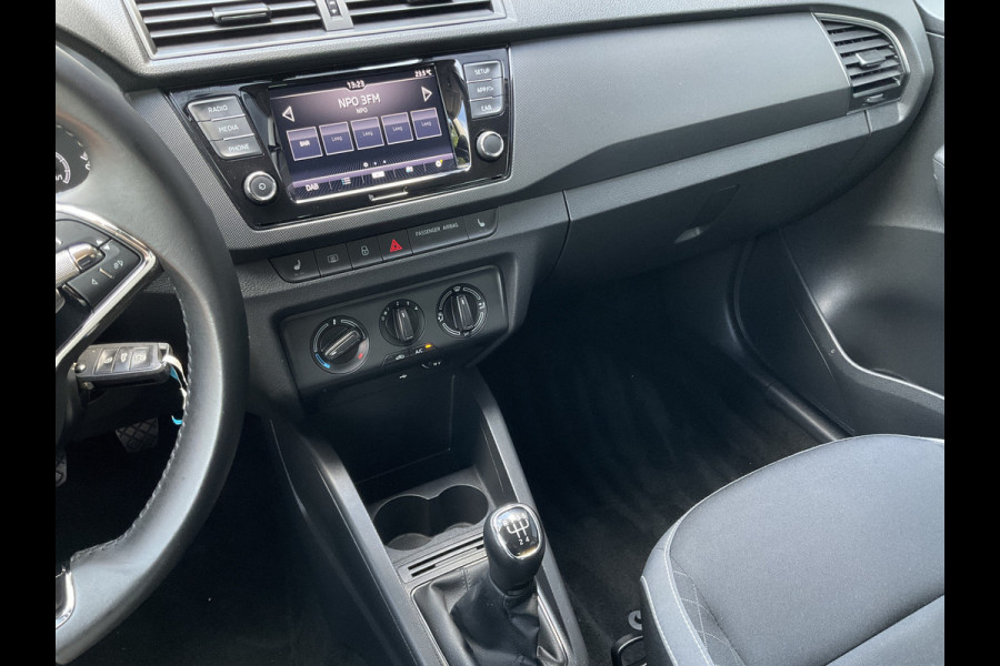 Škoda Fabia Combi 1.0 TSI Style 1Eig DAB Carplay Stoelverw. Black metal