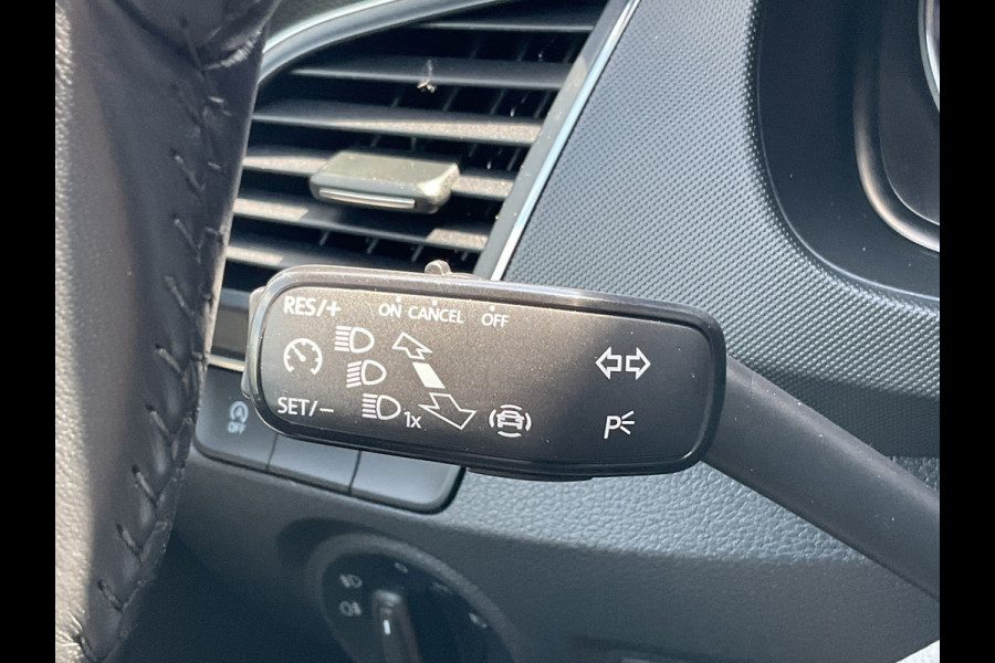 Škoda Fabia Combi 1.0 TSI Style 1Eig DAB Carplay Stoelverw. Black metal