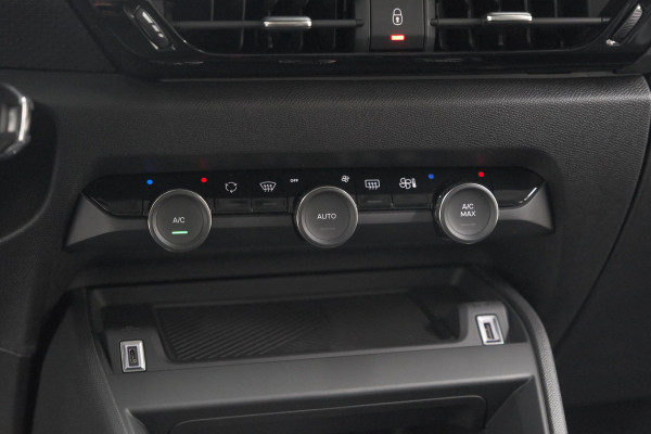 Citroën C4 Hybrid 136 e-DCS6 Plus | Camera | Apple Carplay | Navigatie | Parkeersensoren