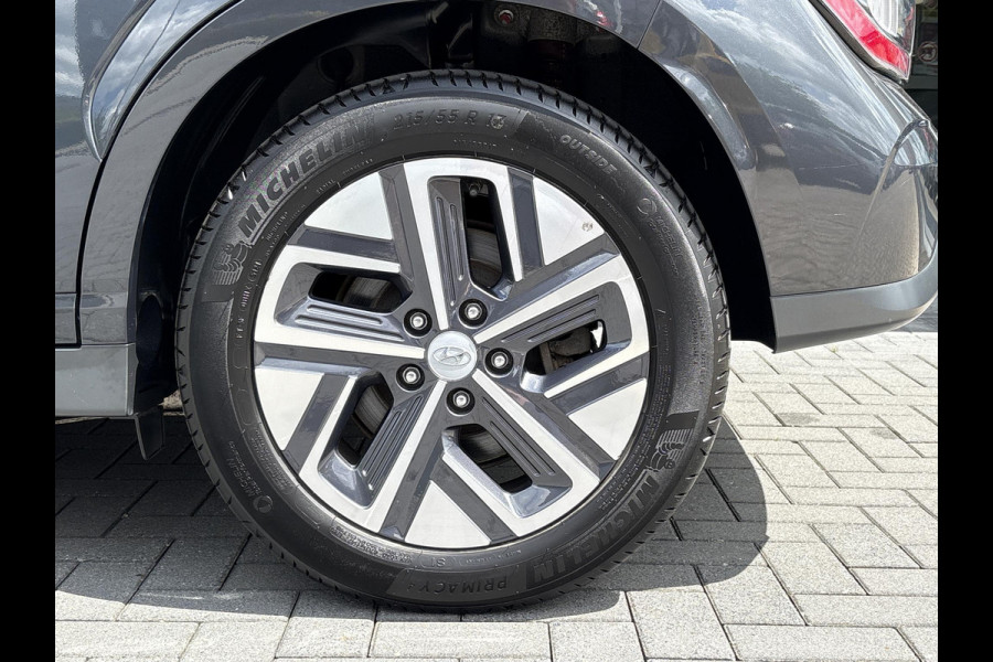 Hyundai Kona EV Fashion 64 kWh | SOH 95% | Head-Up | Krell Audio | Stoel & Stuurverwarming | Adaptive Cruise | Winterset