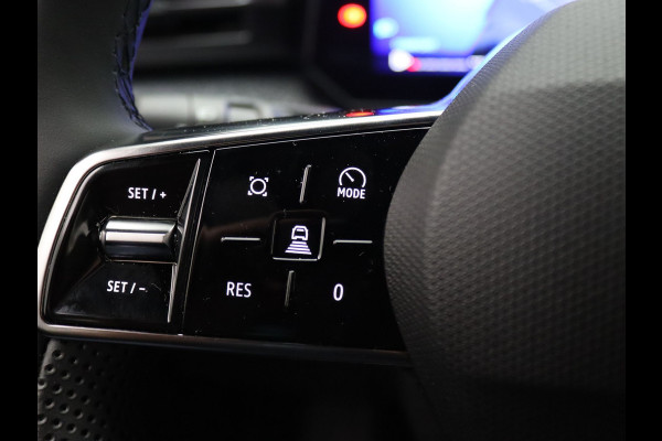 Renault Clio Hybrid 160pk techno 360° Camera | Adapt. Cruise | Parkeersens. v+a | Stoelverw.