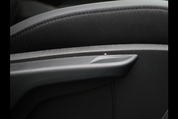Renault Clio Hybrid 160pk techno 360° Camera | Adapt. Cruise | Parkeersens. v+a | Stoelverw.