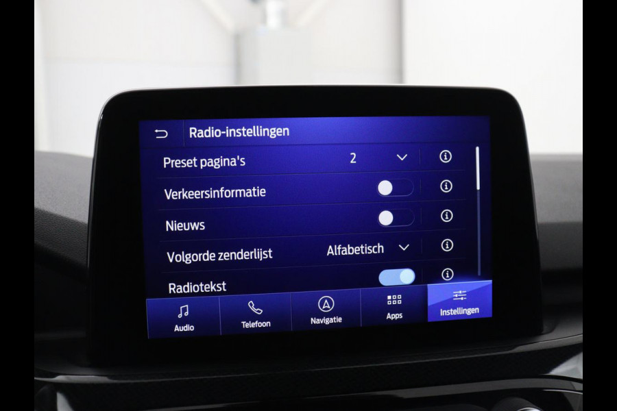 Ford Kuga 2.5 PHEV ST-Line | SOH 94,5% | Adaptive cruise | Leder/Alcantara | Camera | Carplay | Side Assist | Navigatie | Keyless | Parkeerhulp | Elektrische kofferklep | Climate control | Plug In