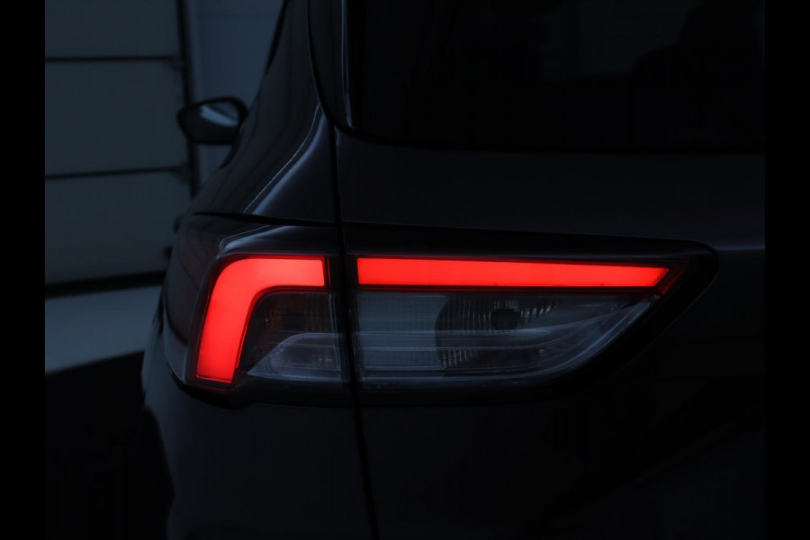 Ford Kuga 2.5 PHEV ST-Line | SOH 94,5% | Adaptive cruise | Leder/Alcantara | Camera | Carplay | Side Assist | Navigatie | Keyless | Parkeerhulp | Elektrische kofferklep | Climate control | Plug In