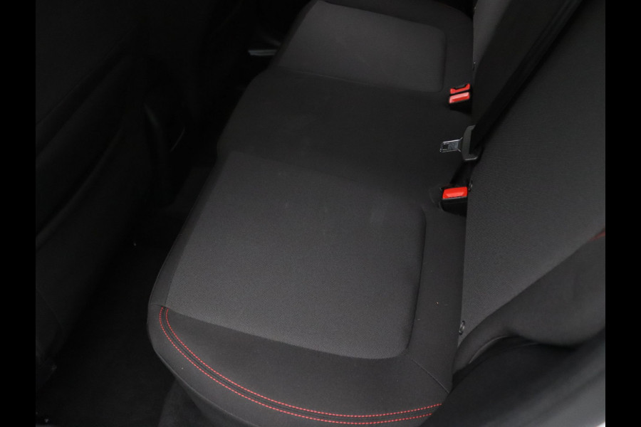 Ford Fiesta 125pk EcoBoost Hybrid ST-Line Cruise | Climate | Carplay | Parkeersens. achter