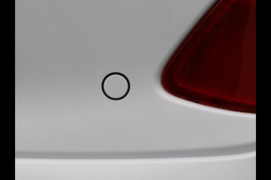Ford Fiesta 125pk EcoBoost Hybrid ST-Line Cruise | Climate | Carplay | Parkeersens. achter