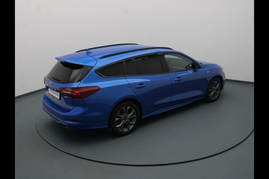 Ford FOCUS Wagon EcoBoost Hybrid ST Line Style Winter Package