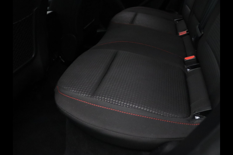 Ford FOCUS Wagon EcoBoost Hybrid ST Line Style Winter Package