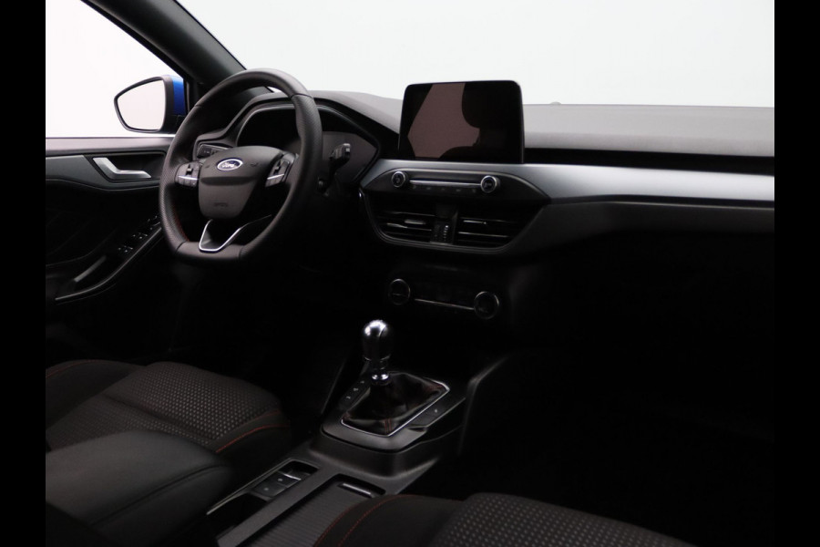 Ford FOCUS Wagon EcoBoost Hybrid ST Line Style Winter Package