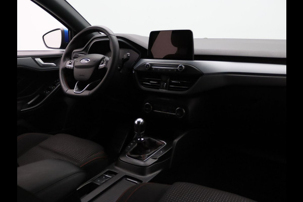 Ford FOCUS Wagon EcoBoost Hybrid ST Line Style Winter Package