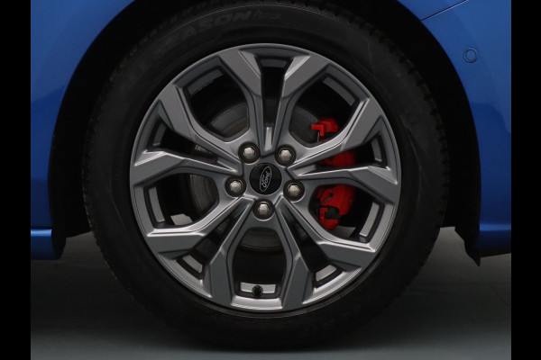 Ford FOCUS Wagon EcoBoost Hybrid ST Line Style Winter Package