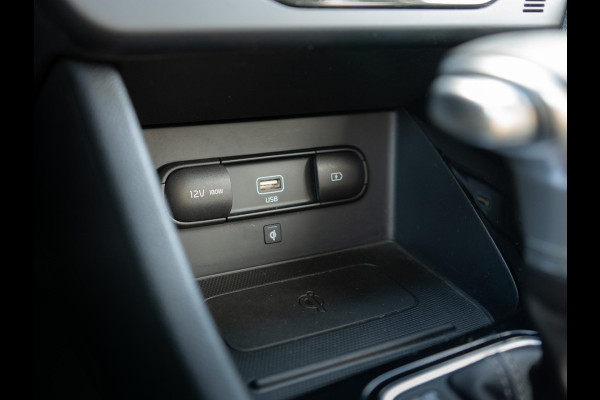 Kia Niro 1.6 GDi Hybrid ExecutiveLine | Cruise | Carplay | Navi | Keyless | Stoelverwarming-ventilatie | schuif-kanteldak