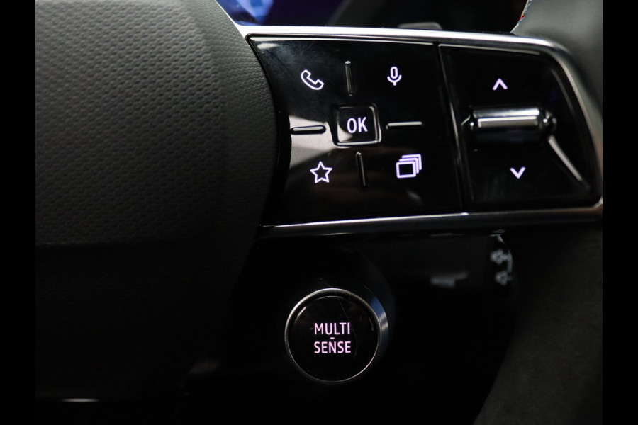 Renault Espace E-Tech full hybrid esprit Alpine 7p. 200pk Head-Up | 360° Camera | Adapt. Cruise | Parkeersens. v+a | Stoel-/stuur-/voorruitverw. | Panoramadak