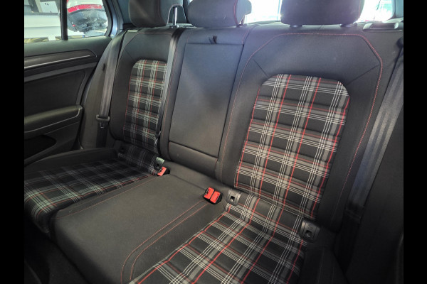 Volkswagen Golf GTI Performance 2.0 TSI Automaat – Pano – Remus uitlaat – Zeer compleet –