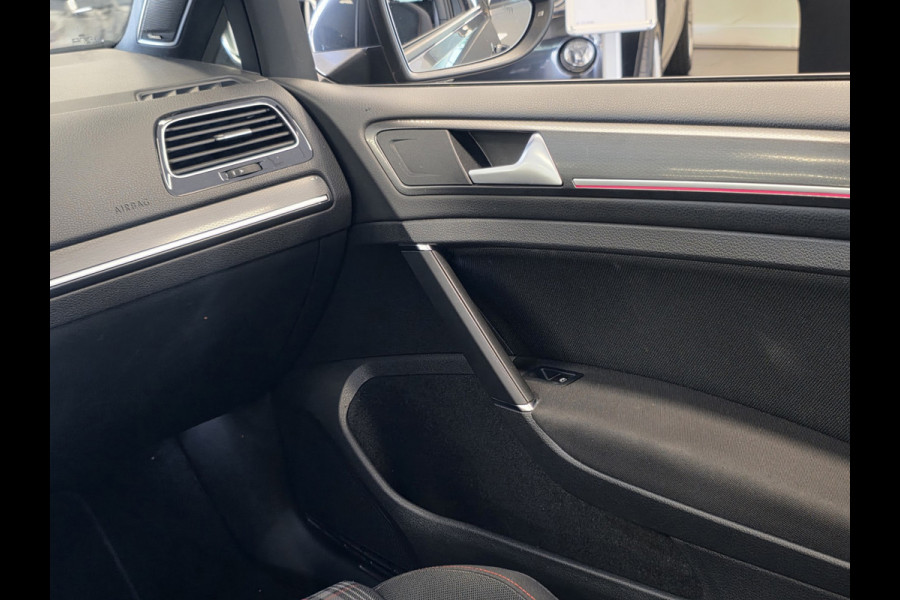 Volkswagen Golf GTI Performance 2.0 TSI Automaat – Pano – Remus uitlaat – Zeer compleet –