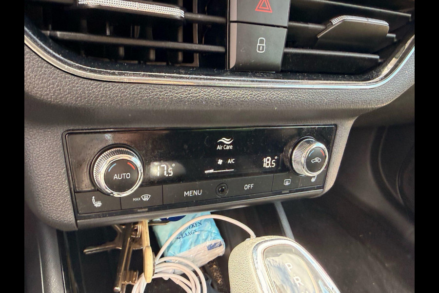 Škoda Kamiq 1.0 TSI Ambition 110pk Automaat | Wegklapbare Trekhaak | Adaptieve Cruise | Stoelverwarming | Achteruitrijcamera