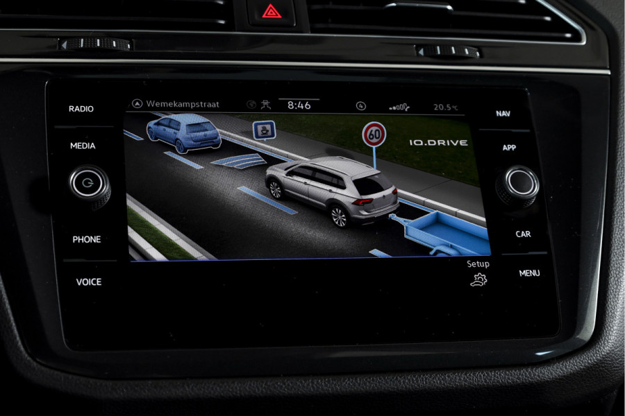 Volkswagen Tiguan 1.5 TSI 150 PK Life Business | Trekhaak | Dig. Cockpit | Adapt. Cruise | Stuur-+stoelverw. | Camera | PDC | NAV+App. Connect | ECC | LM 19" |