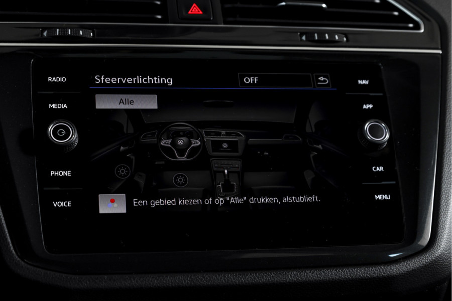 Volkswagen Tiguan 1.5 TSI 150 PK Life Business | Trekhaak | Dig. Cockpit | Adapt. Cruise | Stuur-+stoelverw. | Camera | PDC | NAV+App. Connect | ECC | LM 19" |