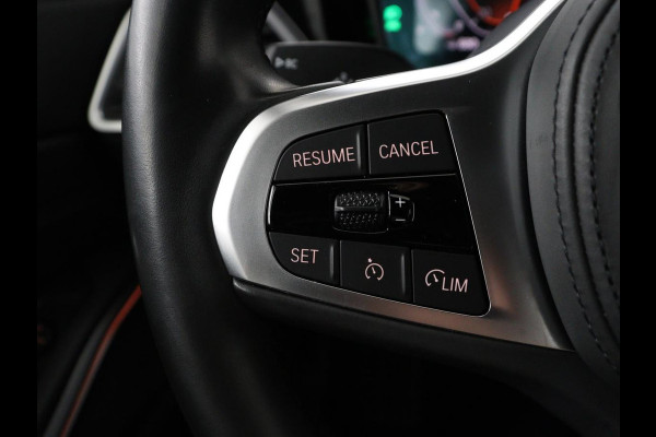 BMW 3-serie 320i Executive Edition | Sport Line | Trekhaak | Harman/Kardon | Sfeerverlichting | Carplay | Half leder | Live Cockpit | Parkeerhulp | Navigatie | Climate control | Full LED | Bluetooth | Cruise control