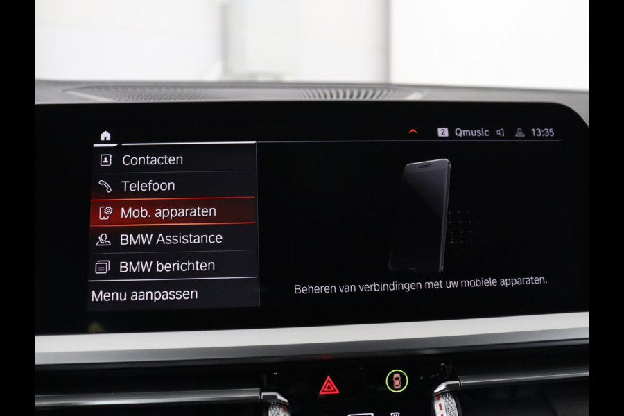 BMW 3-serie 320i Executive Edition | Sport Line | Trekhaak | Harman/Kardon | Sfeerverlichting | Carplay | Half leder | Live Cockpit | Parkeerhulp | Navigatie | Climate control | Full LED | Bluetooth | Cruise control