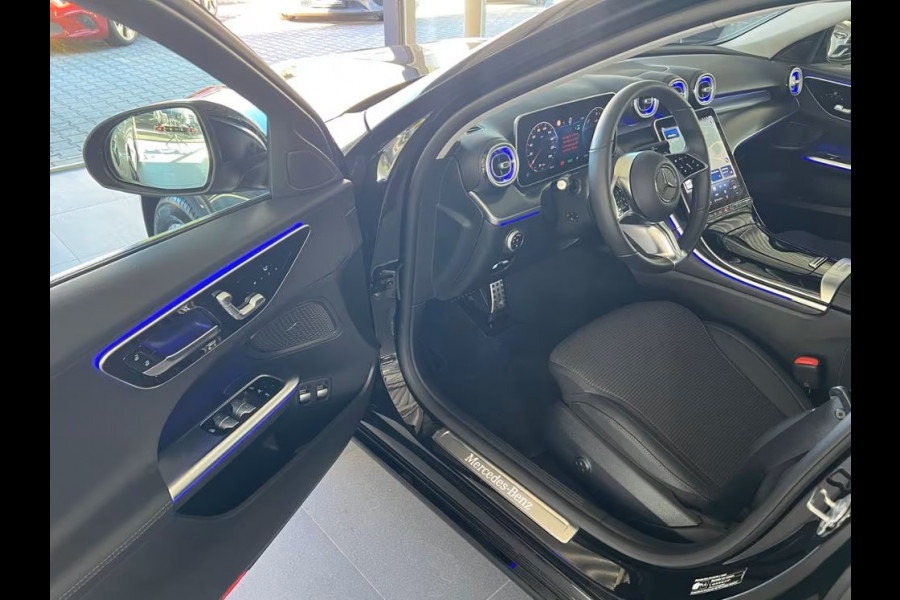 Mercedes-Benz C-Klasse 300e AVANTGARDE ** LED, MEMORY, DODE HOEK, CAMERA, WINTER ** 1e EIG - Ex MB-AG - 3.898km (!)  ** ** INFORMEER OOK NAAR ONZE AANTREKKELIJKE FINANCIAL-LEASE TARIEVEN **