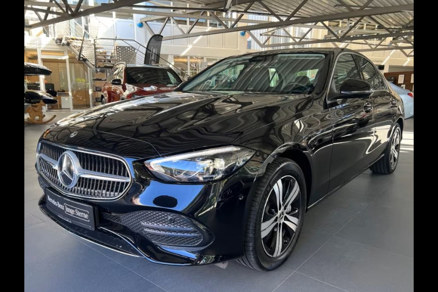 Mercedes-Benz C-Klasse 300e AVANTGARDE ** LED, MEMORY, DODE HOEK, CAMERA, WINTER ** 1e EIG - Ex MB-AG - 3.898km (!)  ** ** INFORMEER OOK NAAR ONZE AANTREKKELIJKE FINANCIAL-LEASE TARIEVEN **
