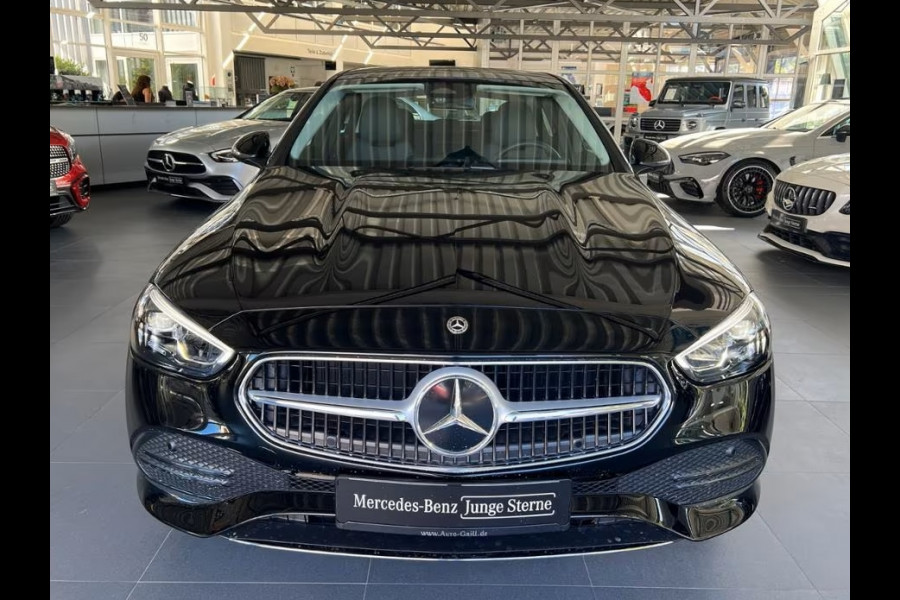 Mercedes-Benz C-Klasse 300e AVANTGARDE ** LED, MEMORY, DODE HOEK, CAMERA, WINTER ** 1e EIG - Ex MB-AG - 3.898km (!)  ** ** INFORMEER OOK NAAR ONZE AANTREKKELIJKE FINANCIAL-LEASE TARIEVEN **