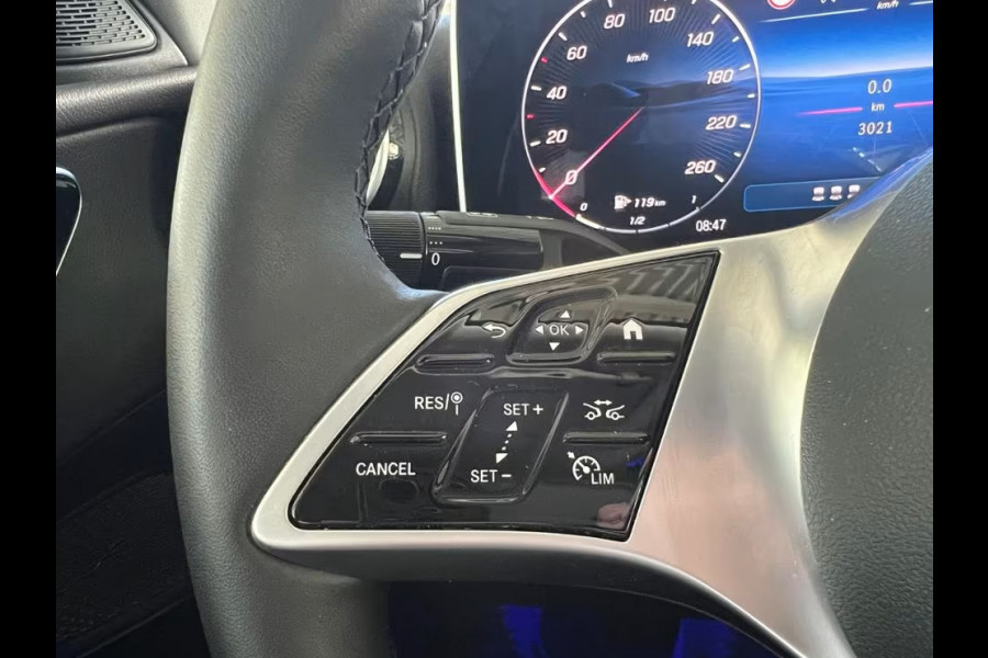 Mercedes-Benz C-Klasse 300e AVANTGARDE ** LED, MEMORY, DODE HOEK, CAMERA, WINTER ** 1e EIG - Ex MB-AG - 3.898km (!)  ** ** INFORMEER OOK NAAR ONZE AANTREKKELIJKE FINANCIAL-LEASE TARIEVEN **