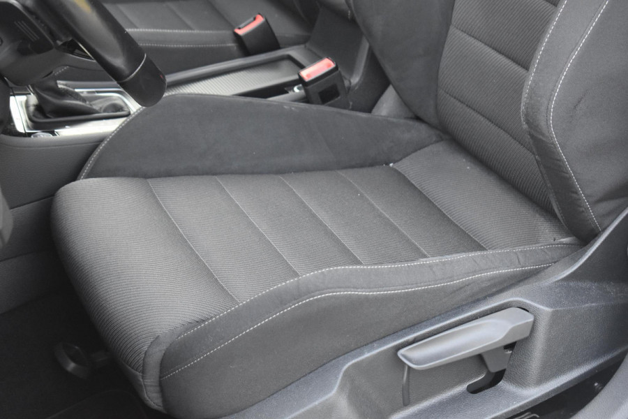 Volkswagen Golf 2.0 TSI 4Motion R Pano Akra Camera Dynaudio