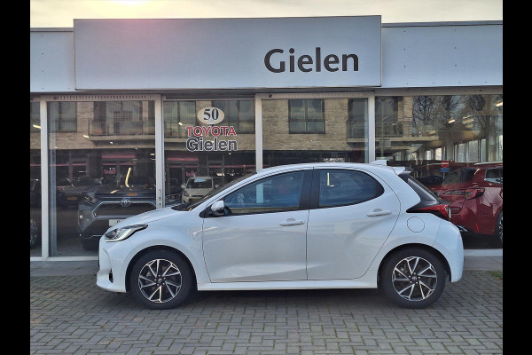 Toyota Yaris 1.5 Hybrid Dynamic Plus | Stoelverwarming, Keyless, Startknop, Apple CarPlay/Android Auto, Parkeercamera