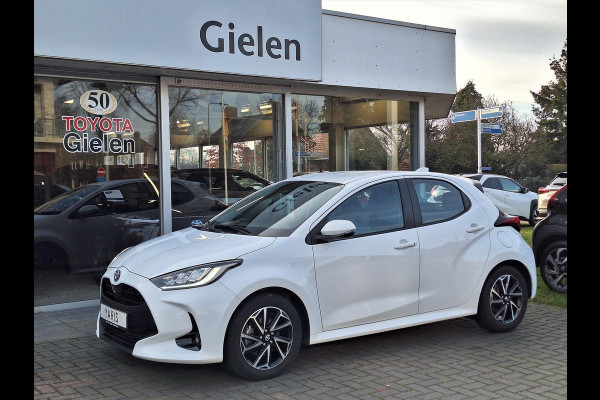 Toyota Yaris 1.5 Hybrid Dynamic Plus | Stoelverwarming, Keyless, Startknop, Apple CarPlay/Android Auto, Parkeercamera