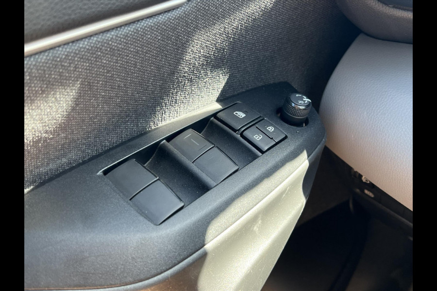 Toyota Yaris Cross 1.5 Hybrid Active | Lichtmetalen velgen, Parkeercamera, Adaptive cruise control, Apple CarPlay/Android Auto