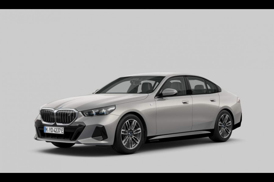 BMW i5 eDrive40 M Sport 84 kWh | Orig. NL | Driving Assistant Plus | Lederen Bekleding | Ambient verlichting |