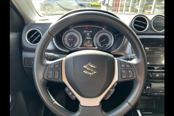 Suzuki Vitara 1.4 Boosterjet Smart Hybrid Select Two-Tone | Dodehoekherkenning, CarPlay, Camera, Stoelverwarming, 1500KG Trekgewicht