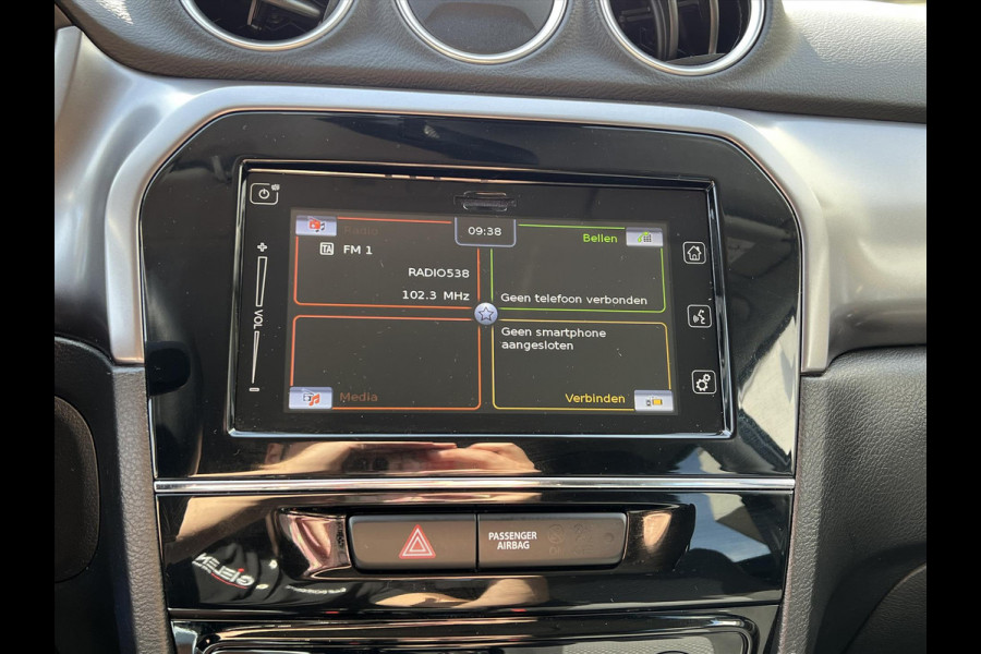 Suzuki Vitara 1.4 Boosterjet Smart Hybrid Select Two-Tone | Dodehoekherkenning, CarPlay, Camera, Stoelverwarming, 1500KG Trekgewicht