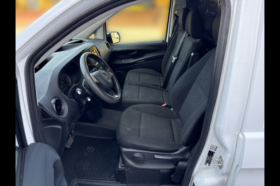 Mercedes-Benz Vito 114 1.9 CDI Automaat L2H1 MBUX Dakdragers LED Navigatie Climate Control Carplay Camera Parkeersensoren