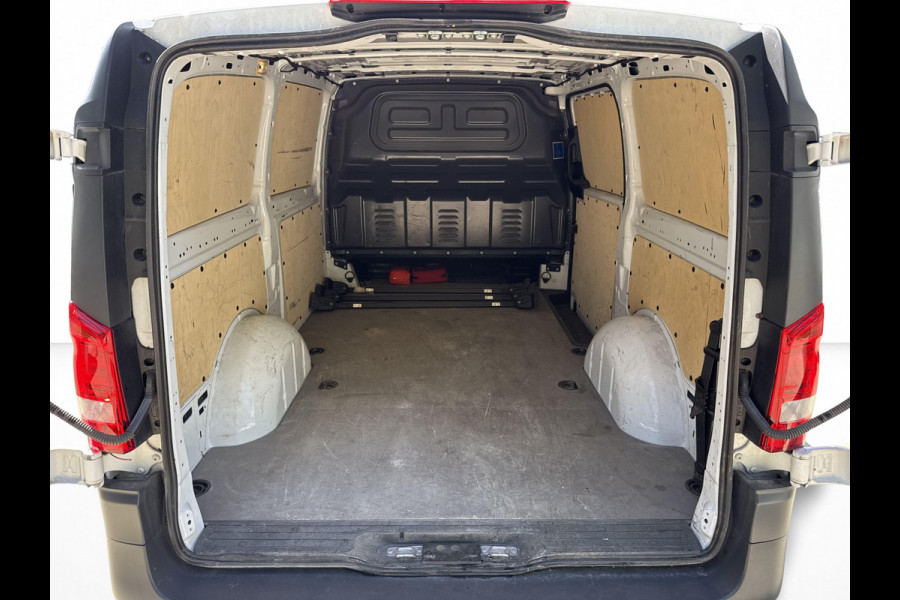 Mercedes-Benz Vito 114 1.9 CDI Automaat L2H1 MBUX Dakdragers LED Navigatie Climate Control Carplay Camera Parkeersensoren