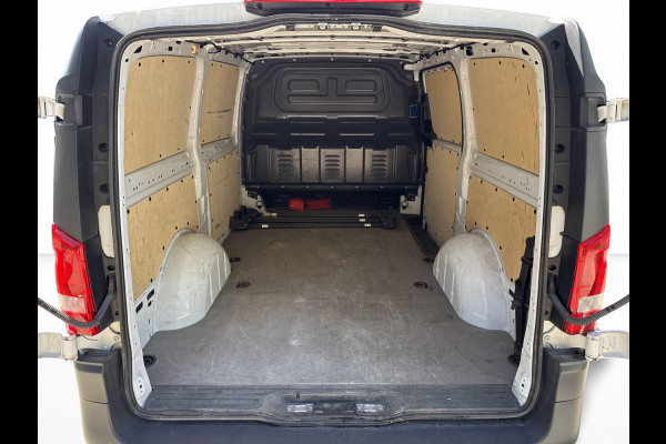 Mercedes-Benz Vito 114 1.9 CDI Automaat L2H1 MBUX Dakdragers LED Navigatie Climate Control Carplay Camera Parkeersensoren